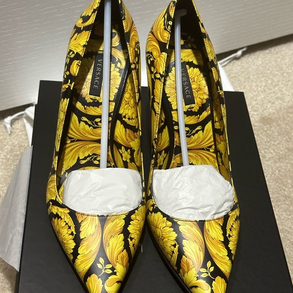 Versace Barocco heels - Picture 4 of 11